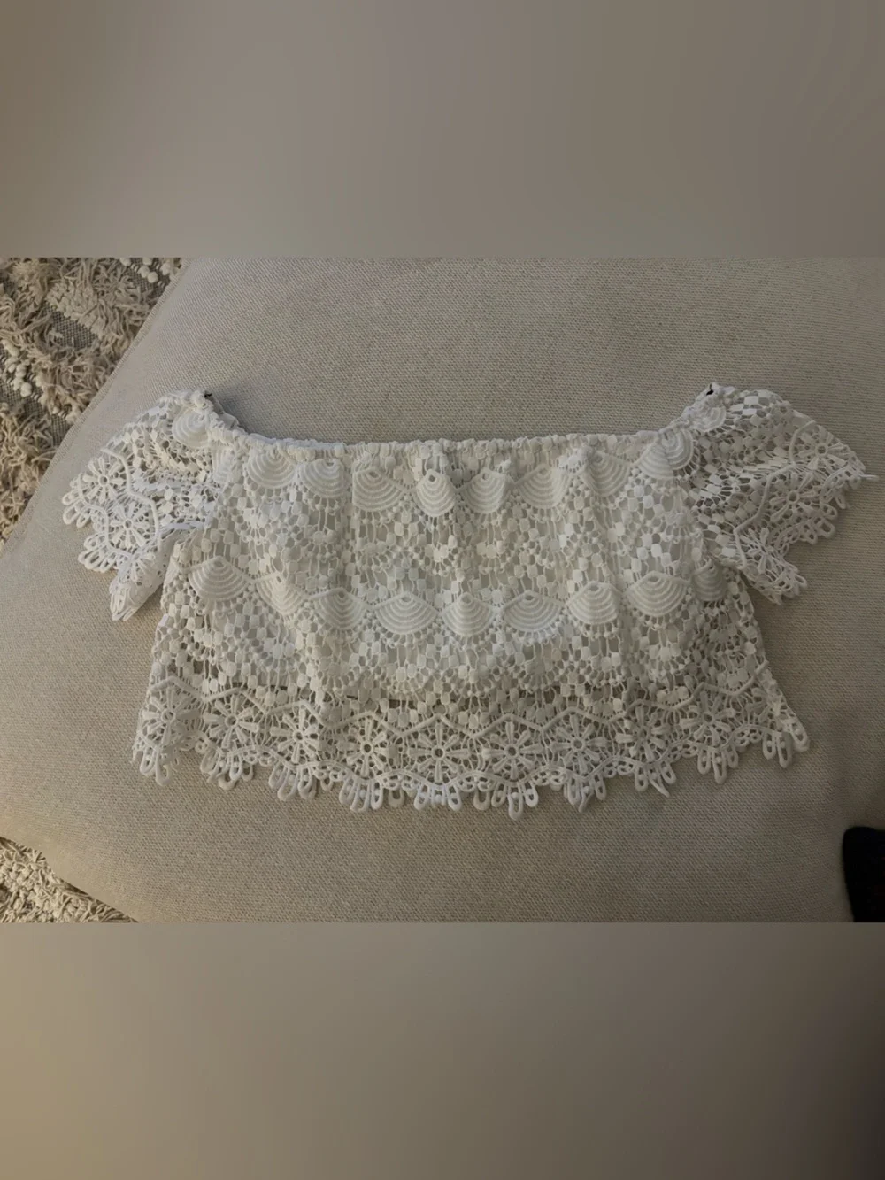 Forever 21 White Lace Off-Shoulder Crop Top